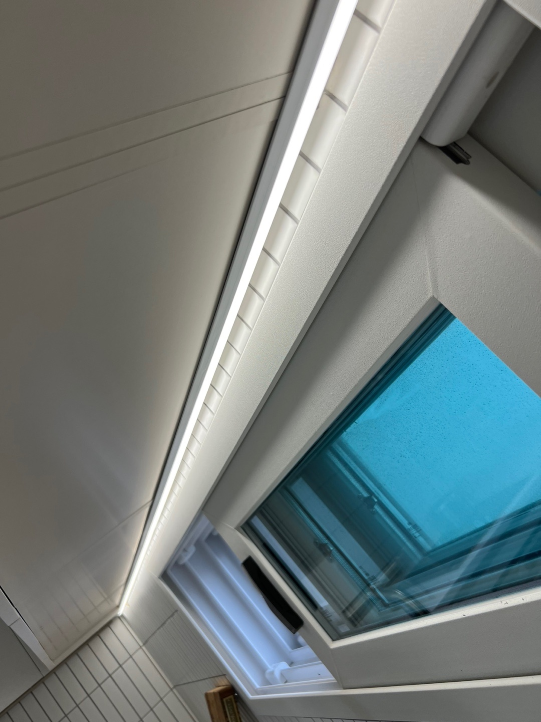 초슬림 간접조명 두께 비교