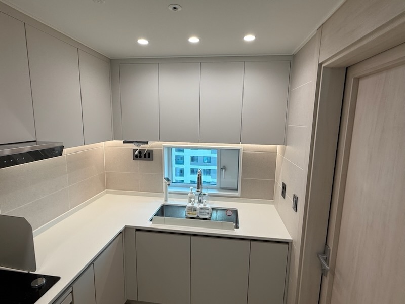 고급스러운 주방 분위기 연출